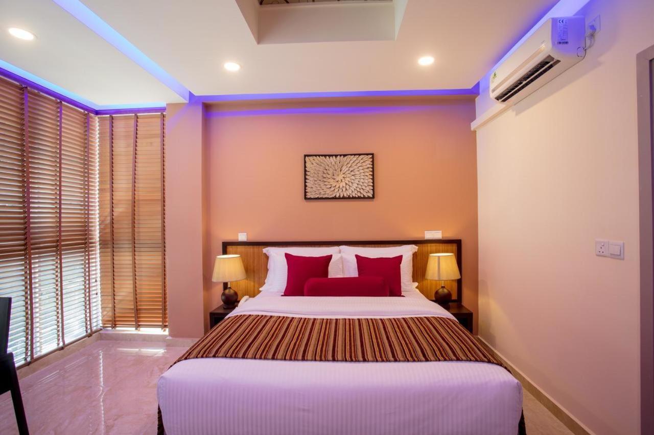 Eleven Trees Maldives Hotel Hulhumale Exterior photo
