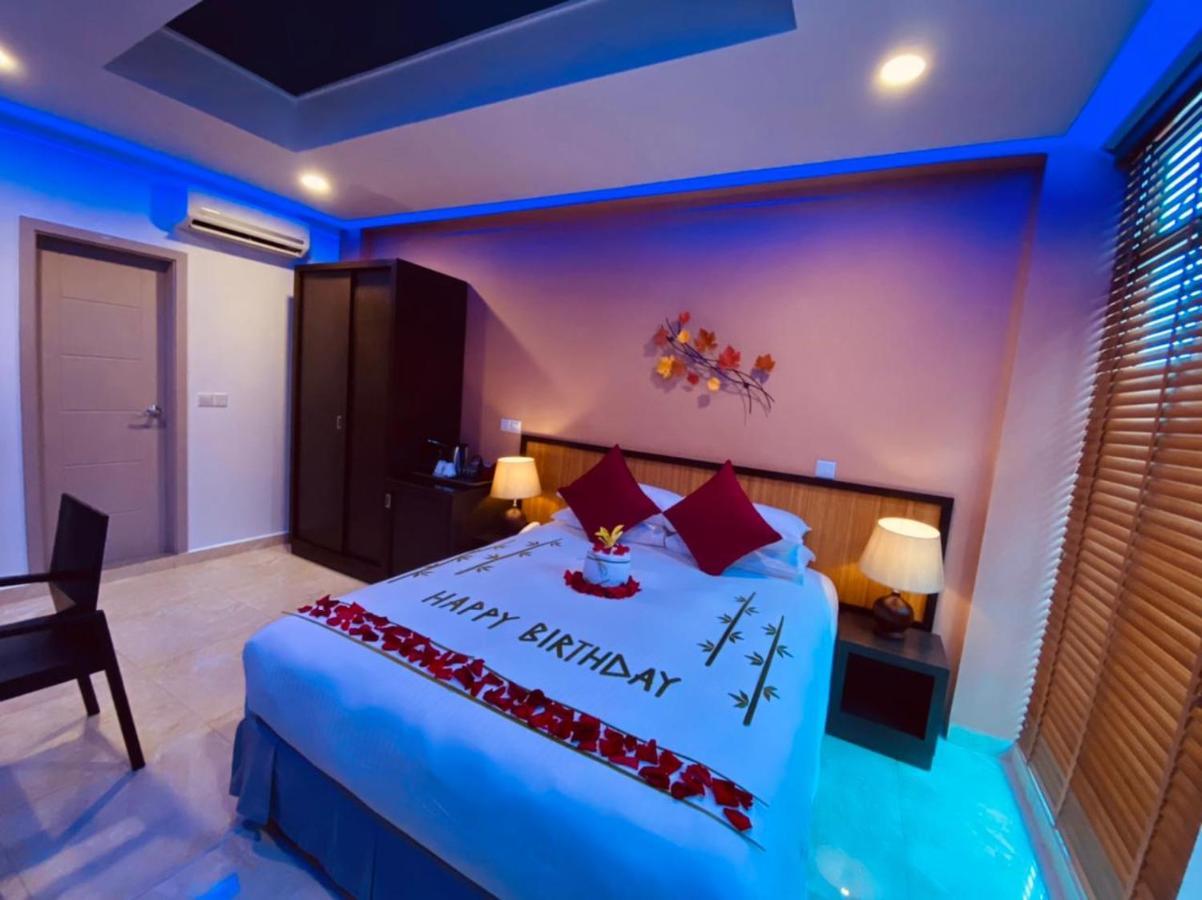 Eleven Trees Maldives Hotel Hulhumale Exterior photo