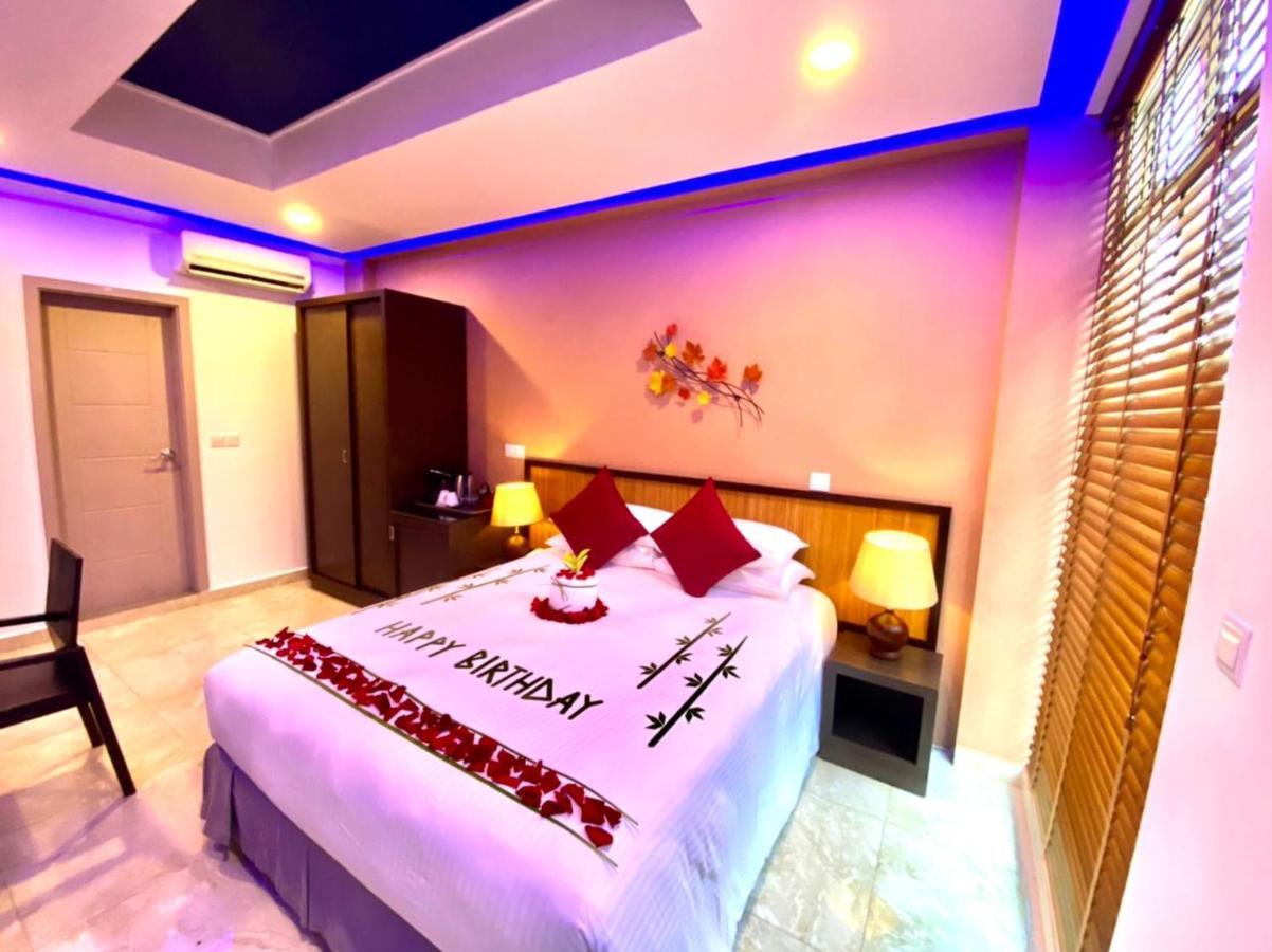 Eleven Trees Maldives Hotel Hulhumale Exterior photo